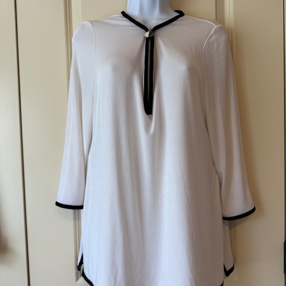 Travelers by Chico's Tops - Chico's size 2 Traveler Collection Top (Large/12)